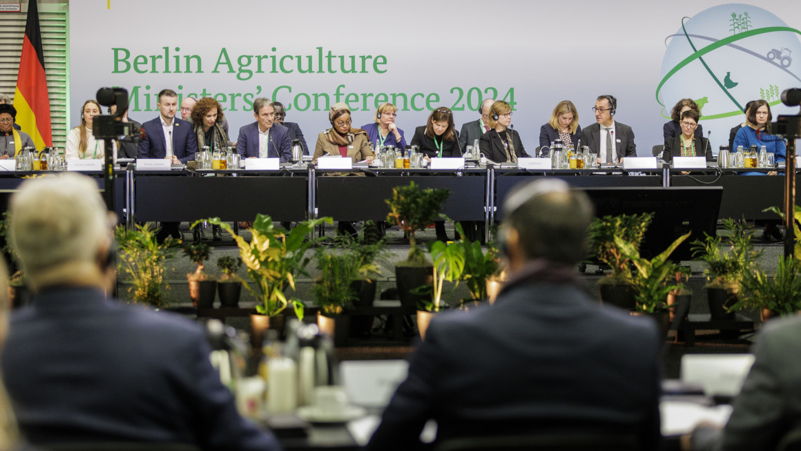 Blick in den Plenarsaal der Berlin Agriculture Ministers' Conference 2024
